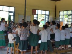 (Teacher Assistant)ကၠိသရၣ်, မုၣ် (၆၁ဂၤ) ထီၣ်ဘၣ်၀ဲတီၤဖုၣ်ကၠိသရၣ်တၢ်သိၣ်လိ