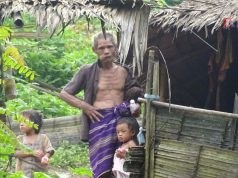 ကသူၣ်ထီၣ်က့ၤ တၢ်အိၣ်မူအသီ လၢတၢ်ကီတၢ်ခဲအပူၤ