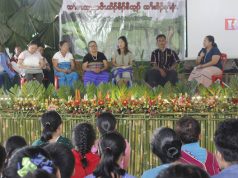 ပီချိလီၢ်က၀ီၤဖိ မၤလၤကပီၤ၀ဲ တၢ်အီၣ်တၢ်အီမုၢ်နံၤ