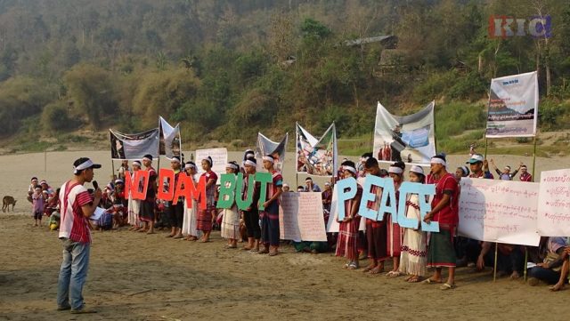 ထံတမၢၣ်တၢ်တိာ်ကျဲၤဖးဒိၣ်တဖၣ် မ့ၢ်အိၣ်ဒံးန့ၣ် တၢ်မုာ်တၢ်ခုၣ်လၢအမ့ၢ်အတီတန့ၢ်၀ဲဘၣ်အဂ့ၢ် လီၢ်က၀ီၤကလုာ်ဒူၣ်တဖၣ် စံး၀ဲ