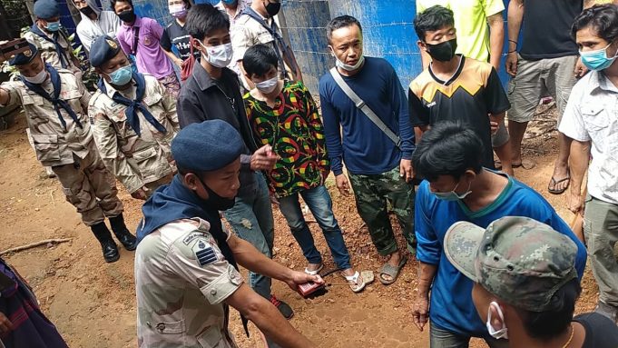 ထါမဟံၣ် ဘၣ်ကီဘၣ်ခဲဒဲက၀ီၤပူၤ ဘၣ်ကီဘၣ်ခဲဖိတဖၣ် ပာ်ဖျါထီၣ်တၢ်ဘၣ်သးကဲထီၣ်
