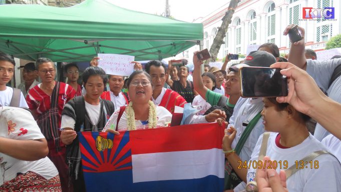 နီၢ်အိလးဒိးန့ၢ်ဘၣ် ၦၤဒီသဒၢဟူးဂဲၤလၢထံဖိကီၢ်ဖိခွဲးယာ်ခိၣ်ဖး