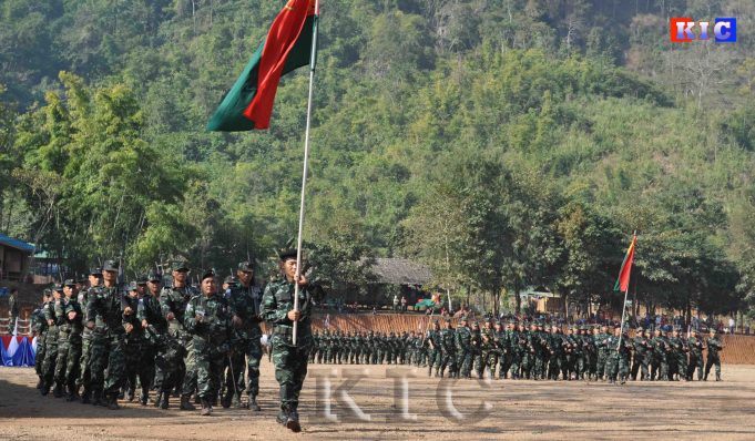 မ့တလၢတၢ်ပာ်ပနီၣ်အလီၢ်န့ၣ်ဟ့ၣ်တၢ်ပျဲလၢကခးလံအဂ့ၢ် KNU သုးက့(၇)စံး၀ဲ
