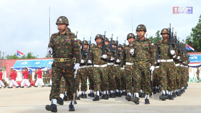(BGF)ထၢဖှိၣ်သးစၢ်လၢကကဲသုးဒီးဆှၢထီၣ်၀ဲဆူတၢ်ဒုးပျီပူၤ