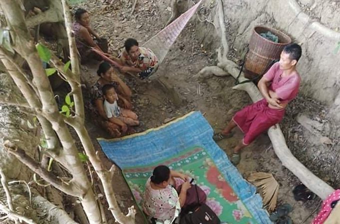 ဘံလ့ဟီၣ်က၀ီၤၦၤစံၣ်အိၣ်ကမှံတဖၣ်သဂၢၢ်ဘၣ်တၢ်ဟၢဖၢလူတၢ်ဆါ