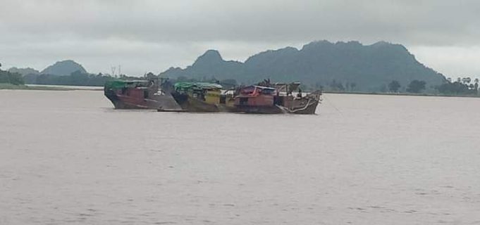 ခီဖျိတၢ်ထုးထီၣ်မဲးလၢၢ်လၢဃိၣ်လိာ်ကျိကပၤဒီတကျိၤအဃိထံကျိကပၤကၢၢ်လာ်ကဲထီၣ်သး