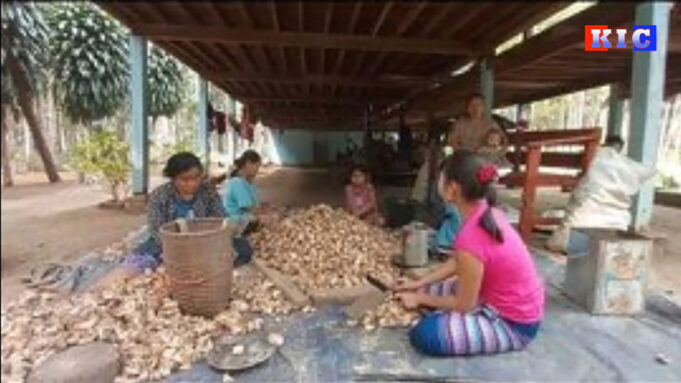 ကီးတရံးကလံၤထံးဟီၣ်က၀ီၤပူၤသဲးသၣ်ၦ့ၤလီၤအဃိတၢ်ကီတၢ်ခဲအိၣ်ထီၣ်လၢတၢ်လုၢ်အီၣ်နီၢ်ခိသးသမူ