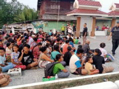 ခီဖျိတၢ်ဒုးကဲထီၣ်လၢသ၀ီပူၤအဃိကမျၢၢ်လၢအကယၤဘၣ်ဃ့ၢ်ထီၣ်လၢယိၤကီၢ်တကပၤ