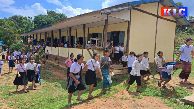 တရံးဖိကွံတီၤခၢၣ်သးကၠိ တနံၣ်အံၤ ကၠိသရၣ်သရၣ်မုၣ်တကူတလၢ၀ဲဘၣ်