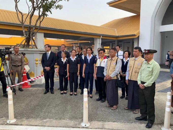 ကၠီၣ်တဲၣ်ပဒိၣ်စိာ်ခီ၀ဲတၢ်မၤစၢၤအကျဲအံၤတမ့ၢ်ကျိၤကျဲလၢအဂ့ၤဘၣ်အဂ့ၢ် ကညီပိာ်မုၣ်ကရၢစံး၀ဲ