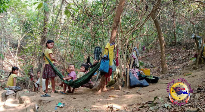 မုၢ်တြီၢ်ကီၢ်ရ့ၣ် ခံသီအတီၢ်အပူၤ ပယီၤသုးသူဒြိတ့ၢ်လီၤမ့ၣ်ပိၢ်(၂၀၀)ဘျဲၣ် သ၀ီ(၃)ဖျၢၣ်ဘၣ်ဃ့ၢ်ထီၣ်