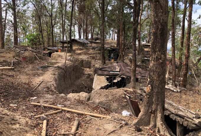 ဖိခၠံၣ်မုၣ်ပယီၤသုးကလၢၤအသုးရ့ၣ်ခိၣ်(၂)ဃုာ်ဒီးအၦၤအဂၤ(၄၀)ဘျဲၣ်ပာ်လီၤစုက၀ဲၤ