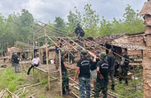 ၦၤလီၢ်အိၣ်ကမှံဖိလၢအိၣ်(ရၤမတံ)သီခါဖၠၣ်ဒီးတၢ်ခိၣ်တၢ်ဃၢၤဖဲန့ၣ်တဖၣ်တၢ်ကသူၣ်ထီၣ်န့ၢ်၀ဲဒဲ(၃၀၀)ဖျၢၣ်