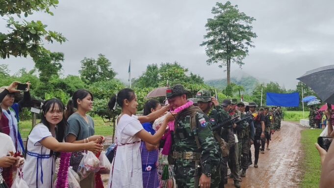 သုးက့(၄)ဘျံးဒ၀ဲၢ်ကီၢ်ရ့ၣ်တၢ်မၤ၀ဲတၢ်တူၢ်လိာ်သဂၢၢ်သုးမုၢ်ဒိၣ်ဟဲက့ၤလၢတၢ်ဒုးပျီပူၤတဖၣ်