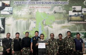 ကၠီၣ်တဲၣ်ပှၤဘၣ်မူဘၣ်ဒါ(၃)ဂၤဘၣ်ဒိ,ခီဖျိဖုအ့သံးအပှၤဒိးတကဲးတၢ်