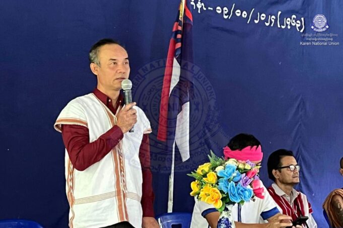 မ့ၢ်ဖီၣ်စုကဝဲၤဒီးဃ့ထီၣ်နီၢ်ကစၢ်တၢ်လိၣ်ဘၣ်န့ၣ် မၤပိၥ်ထွဲဝဲတသ့ဘၣ်အဂ့ၢ် သုးကီၣ်ကးအခိၣ်စံးဝဲ