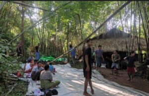 ကၠဲးထိၣ်ကီၢ်ဆၣ်ပူၤ ကရူၢ်(၃)ဘ့ၣ်ကမျၢၢ်လၢအဃ့ၢ်ထီၣ်တဖၣ်က့ၤကဒါဆူအဒူသ၀ီလံအဂ့ၢ် ပှၤဘၣ်မူဘၣ်ဒါစံး၀ဲ