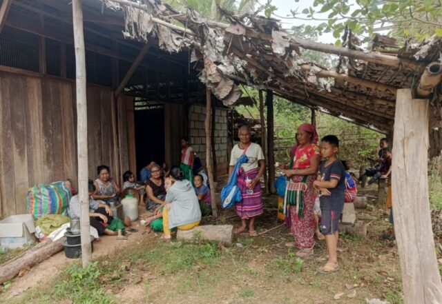 ကီးဝၣ်လဲၤကမျၢၢ်လၢဃ့ၢ်တၢ်ဒုးတဂၤသံဖဲဃ့ၢ်တၢ်ဒုးဆၢကတီၢ်