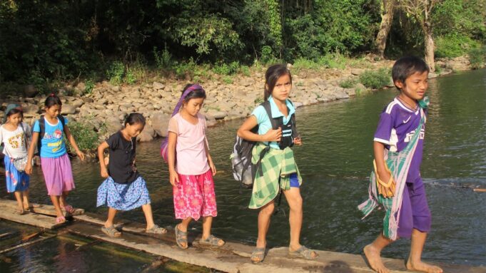 သုးကီၣ်ကးအံၤကမၤတပျုၤတပျီၤတၢ်အါထီၣ်သ့ဝဲအဃိကၠိဘၣ်မူဘၣ်ဒါကအိၣ်ဒီးတၢ်ဟ့ၣ်ပလီၢ်ကၠိအဂ့ၢ်(KECD)ဟ့ၣ်ပလီၢ်