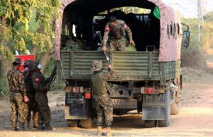 လၢကဆီတလဲသုးအဂီၢ်ပယီၤသုးဂံၢ်ဘါ(၈၀)ဃၣ်ဃၣ်ဟဲတုၤလၢလ့က့ၣ်သုးကလၢၤ