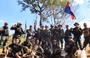 (သုးက့-၃)နံၣ်တဝၥ်အတီၢ်ပူၤတၢ်ဒုးကဲထီၣ်အဘျီ(၃၀၀)ပယီၤသံဘၣ်ဒိခဲလၢၥ်အဂၤ(၄၀၀)ဘျဲၣ်