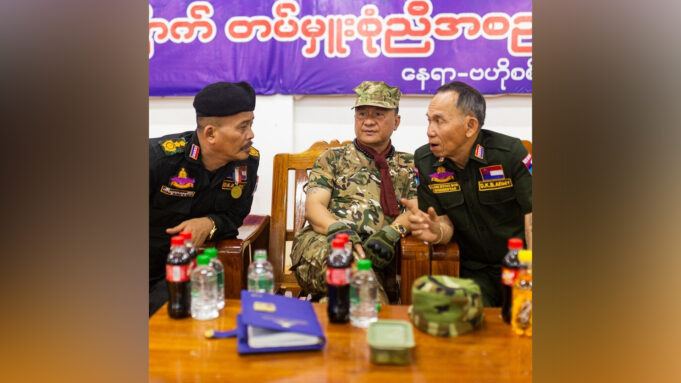 ထံဖိကီၢ်ဖိကအိၣ်ဘၣ်မုၥ်မုၥ်ခုၣ်ခုၣ်အဂီၢ် BGF ဒီး DKBA မ့ၢ်တၢ်တဒူၣ်ဃီဒီးတၢ်လဲၤကျဲမ့ၢ်တၢ်တမံၤဃီအဂ့ၢ် စံးဝဲ