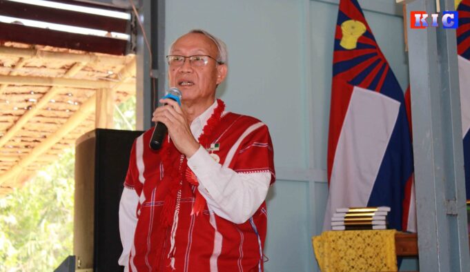 ခ့ၣ်အဲၣ်ယူၣ်-ဒူပျၥ်ယၥ်ကီၢ်ရ့ၣ်ခိၣ်လီၢ်လံၤအိၣ်ပှိၤ သုးကရူၢ်တၢ်ဃု ထၢ