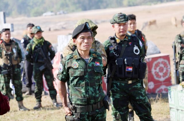 (သုးက့ ၁)ဟီၣ်ကဝီၤပူၤပှၤမၤအီၣ်မုၢ်ကျိၤဝဲၤကွၥ်ဖိစိၥ်ဝဲ(KNU/KNLA-PC)ကးဟဲအါထီၣ်