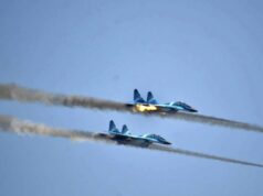 သုးမီၤစိရိၤဆဲးသူဝဲ(Jet fighter)ဒီး(Y-12)ကဘီယူၤလဲၤတ့ၢ်လီၤဝဲမ့ၣ်ပိၢ်တပယူၥ်ဃီလၢကၠဲးထိၣ်ကီၢ်ဆၣ်ပူၤ