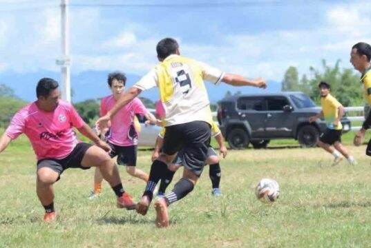 ကံၢ်မဲကညီ ဒီး (KSS FC) ပာ်ဖှိၣ်သး ဒီး ဒုးအိၣ်ထီၣ် ဖျၢၣ်ထူတၢ်လိၥ်ကွဲတၢ်ပြၢ အဆိကတၢၢ်တဘျီ